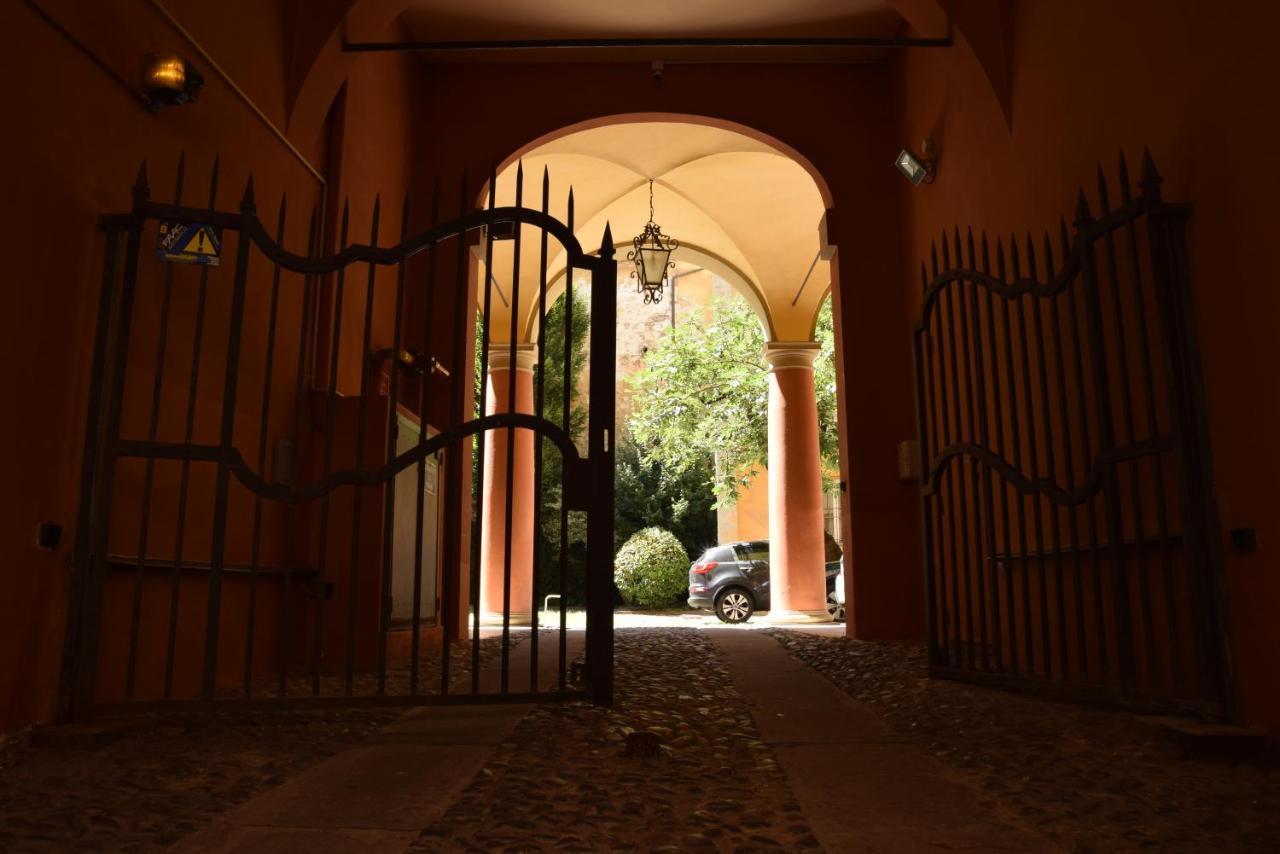 Ferienwohnung Il Nome Della Rosa Bologna Exterior foto